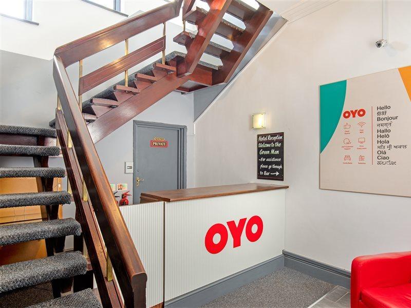 Oyo The Green Man Pub And Hotel لندن المظهر الخارجي الصورة