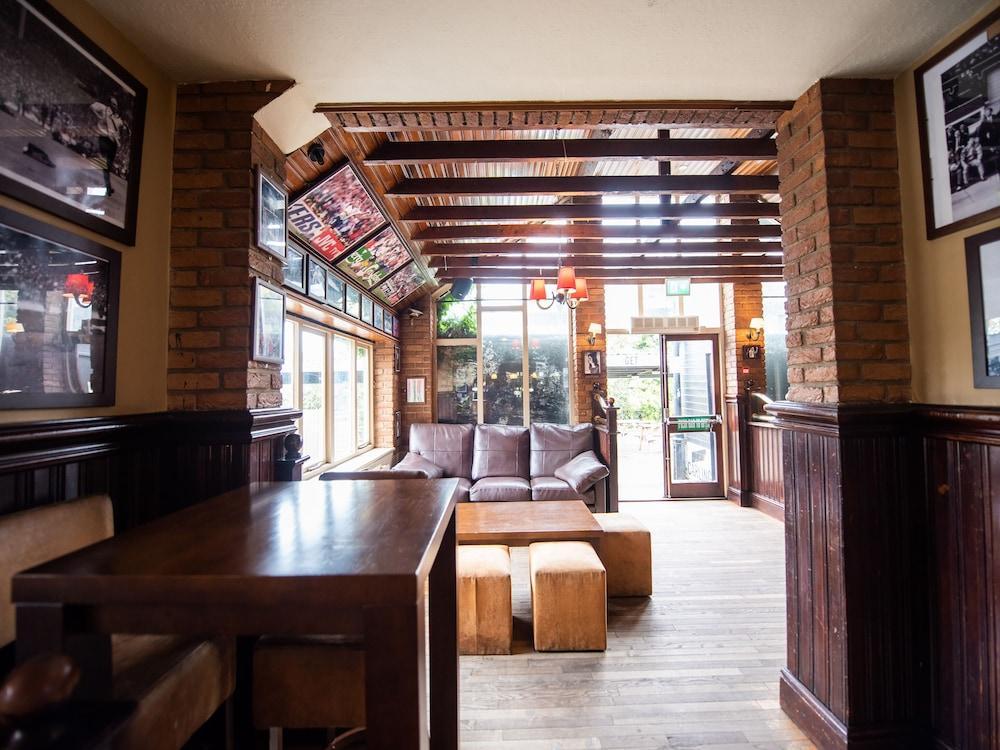 Oyo The Green Man Pub And Hotel لندن المظهر الخارجي الصورة